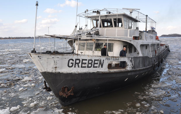 Мађари у трци са минусом